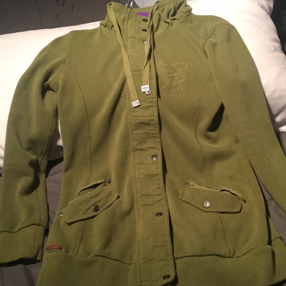 Ladies  green timeout jacket. - Picture 3 of 5